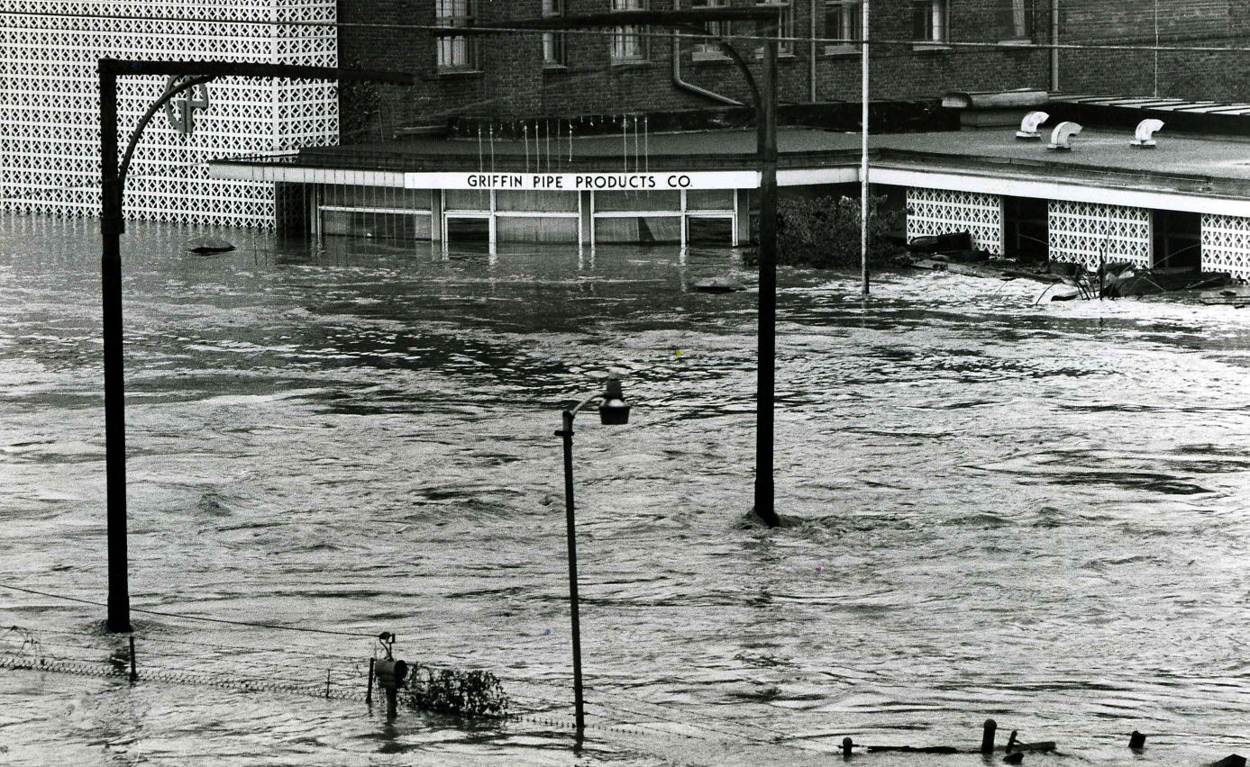 1985-11-05 Flood of 1985 - 12